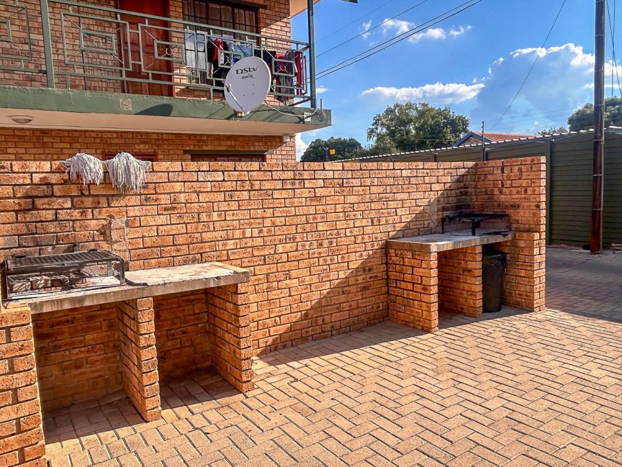 1 Bedroom Property for Sale in Die Bult North West